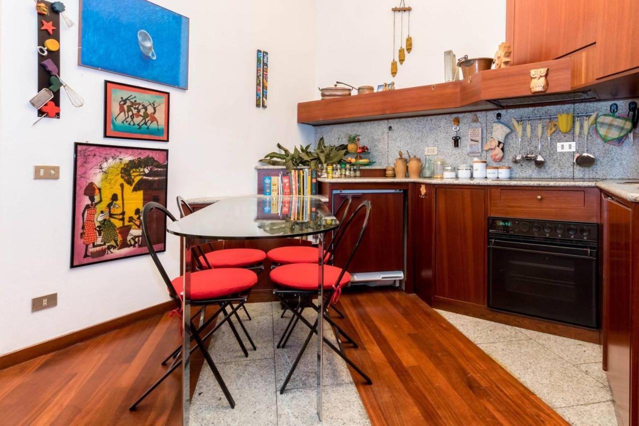 Joivy Charming Apt With Terrace In The Very Heart Of Milaan Buitenkant foto