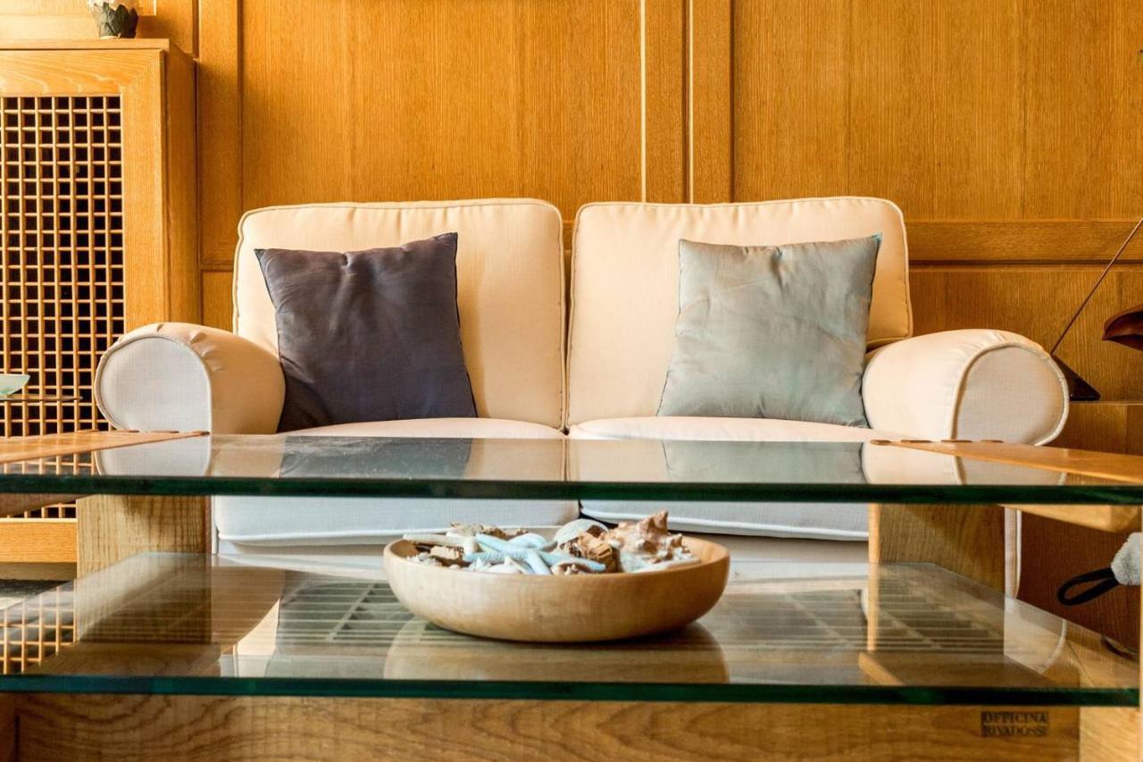 Joivy Charming Apt With Terrace In The Very Heart Of Milaan Buitenkant foto